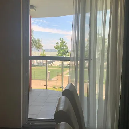 Daire Admiral Garden Beach With Terrace Siofok