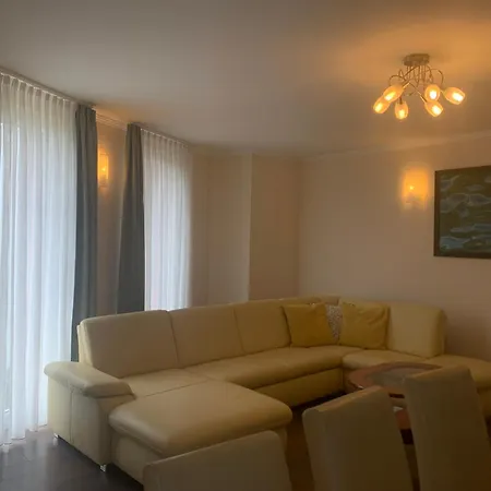 Daire Admiral Garden Beach With Terrace