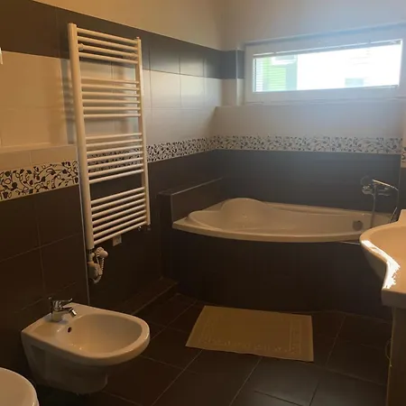 Daire Admiral Garden Beach With Terrace *